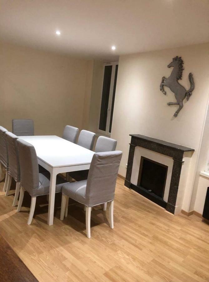 Appartement Face Au Donjon ปงส์ ภายนอก รูปภาพ