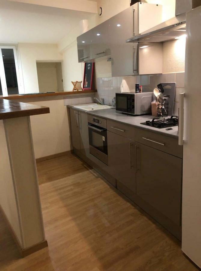 Appartement Face Au Donjon ปงส์ ภายนอก รูปภาพ
